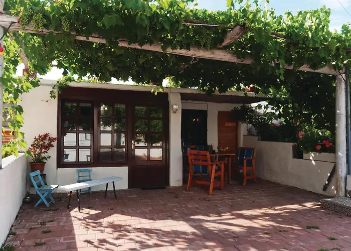 Apartman One-bedroom In Pakostane